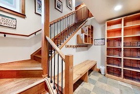 Red Hawk Townhomes 4 Bedroom - 200 Yards to Gondola!