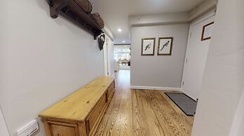 Lionshead Village 3 Bedroom Boutique Resort Condo - Walk to Gondola!