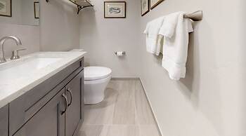 Lionshead Village 3 Bedroom Boutique Resort Condo - Walk to Gondola!