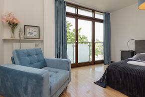Sielecka Apartment Warsaw by Renters