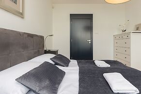 Sielecka Apartment Warsaw by Renters