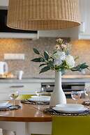 Sielecka Apartment Warsaw by Renters