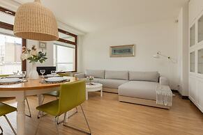 Sielecka Apartment Warsaw by Renters