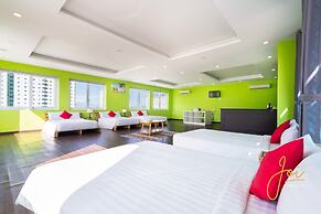 Joi Hospitality - Central