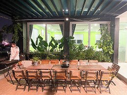 Joi Hospitality - Central