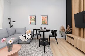 Atmospheric Jagielly by Renters