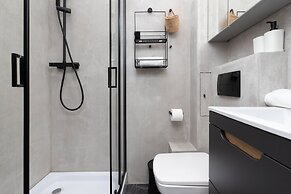 Atmospheric Jagielly by Renters