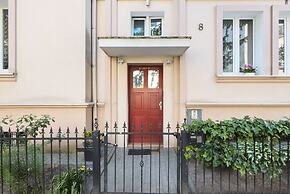 Atmospheric Jagielly by Renters