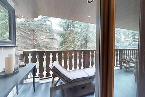 Vail Village Bridge Street 2 Bedroom Next to Gondola One