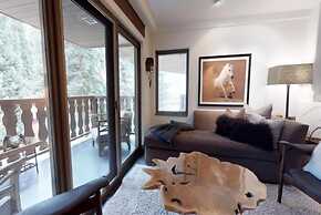 Vail Village Bridge Street 2 Bedroom Next to Gondola One