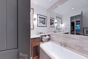 Vail Village Bridge Street 2 Bedroom Next to Gondola One