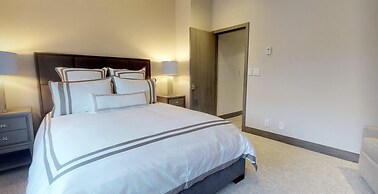 Vail Village Center Place 3 Bedroom Condo