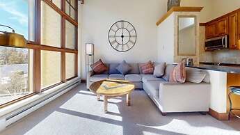 Lionshead Village Landmark Condos 3 Bedroom