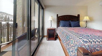 Lionshead Village Landmark Condos 3 Bedroom