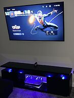 1233chd - The Retreat At Championsgate 9 Bedroom Home by RedAwning