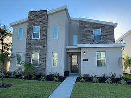 1233chd - The Retreat At Championsgate 9 Bedroom Home by RedAwning