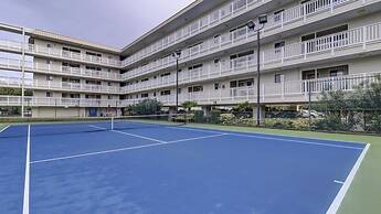 Ocean Links 2 Bedroom Villa by RedAwning