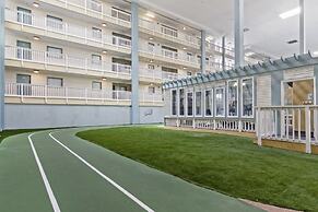 Ocean Links 2 Bedroom Villa by RedAwning