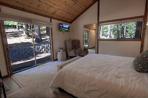 Inclining View 3 Bedroom Home by RedAwning