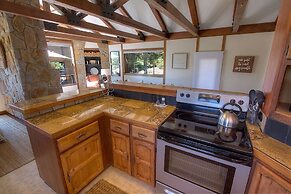 Inclining View 3 Bedroom Home by RedAwning