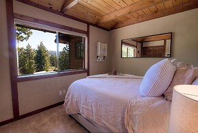 Inclining View 3 Bedroom Home by RedAwning