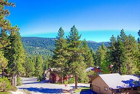 Inclining View 3 Bedroom Home by RedAwning