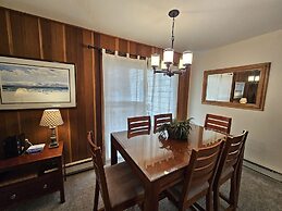 Pinenut Place 1 Bedroom Home by RedAwning