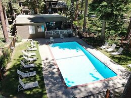 Pinenut Place 1 Bedroom Home by RedAwning