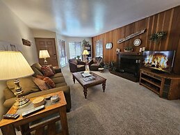 Pinenut Place 1 Bedroom Home by RedAwning