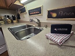 Pinenut Place 1 Bedroom Home by RedAwning