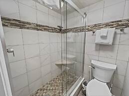 129 Park Station Escape! Cozy Condo With Pool & Hot Tub! Walking Dista