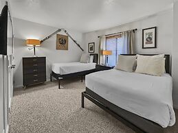 129 Park Station Escape! Cozy Condo With Pool & Hot Tub! Walking Dista