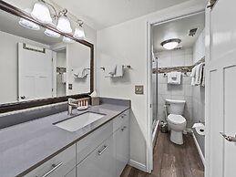 129 Park Station Escape! Cozy Condo With Pool & Hot Tub! Walking Dista