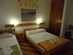 Pension Margarita Basic Triple Room