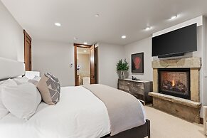 1138 Skiers Heaven! Luxury Home Close To Park City Mountain! Two Hot T