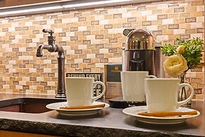 1138 Skiers Heaven! Luxury Home Close To Park City Mountain! Two Hot T