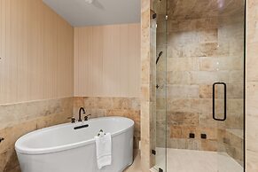 1138 Skiers Heaven! Luxury Home Close To Park City Mountain! Two Hot T