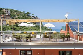 FUTURA FUNKY HOUSE SORRENTO