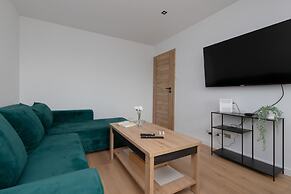 Apartment Broniewskiego by Renters