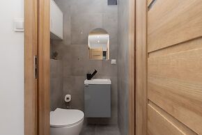 Apartment Broniewskiego by Renters