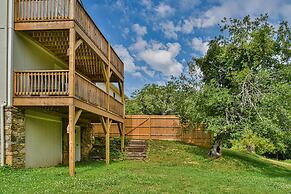 Aiken Rd - 6 BR - hot tub and game room