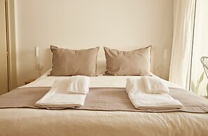 Charming 1 bedroom Apartment III