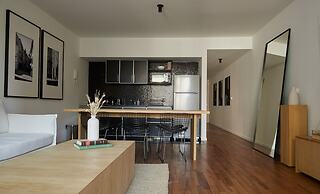 Charming 1 bedroom Apartment III