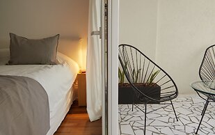 Charming 1 bedroom Apartment III