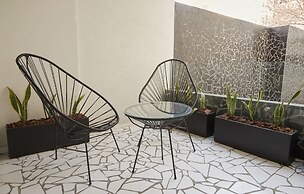 Charming 1 bedroom Apartment III