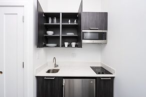 Maverick Suites at 28 Fenway