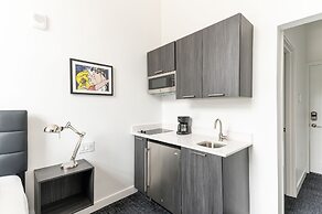 Maverick Suites at 28 Fenway