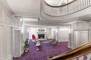 Maverick Suites at 28 Fenway