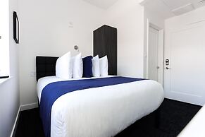 Maverick Suites at 28 Fenway