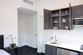 Maverick Suites at 28 Fenway